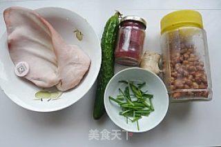 夏季开胃菜——凉拌猪耳的做法步骤：1