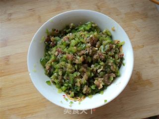 青椒肉馅饺子的做法步骤：6