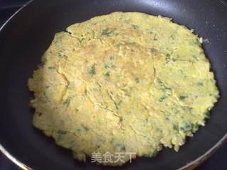 芹香杏鲍菇鸡蛋饼的做法步骤：10