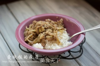 只需四步，教你做简单又美味的吉野家牛肉饭！的做法步骤：4
