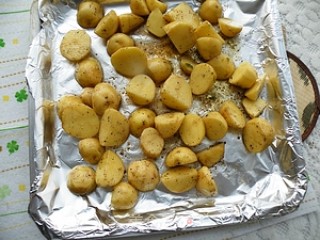 廉价又美味----黑椒小土豆的做法步骤：7