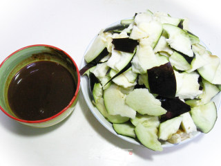酱烧茄子的做法步骤：1