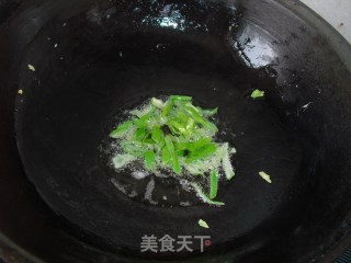 黄花炒鸡蛋的做法步骤：4