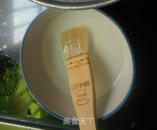 微波炉--烤鸡的做法步骤：2
