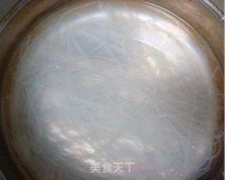 酸菜炒粉儿的做法步骤：4