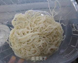 西红柿打卤面的做法步骤：2