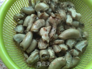 爽脆椒炒生肠的做法步骤：7
