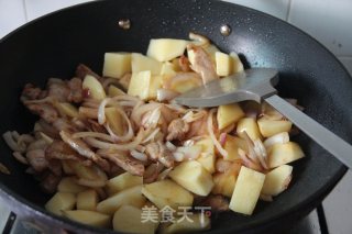 香喷喷的懒人招数——洋葱土豆饭的做法步骤：6