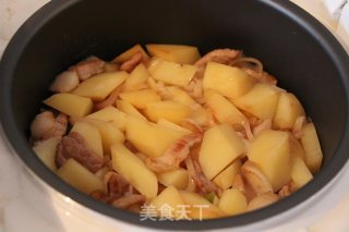 香喷喷的懒人招数——洋葱土豆饭的做法步骤：10