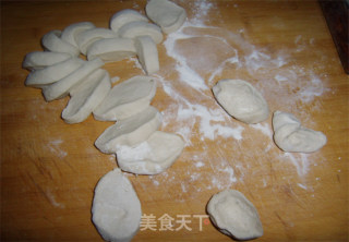 奶香“小笼包”的做法步骤：13