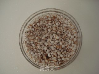 夏季我们一起减肥——薏仁甜汤的做法步骤：1