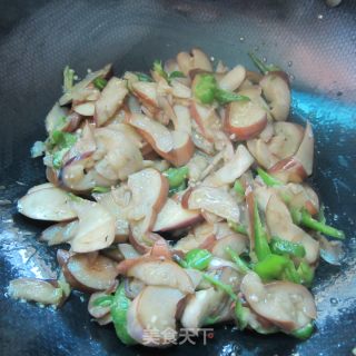 正是蔬菜大丰收季节------来盘青炒茄子的做法步骤：5