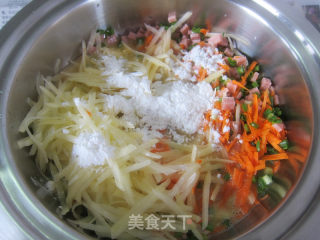 变废为宝之【米饭土豆饼】的做法步骤：5