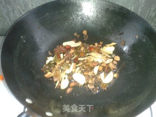 卤味烧凤爪的做法步骤：2