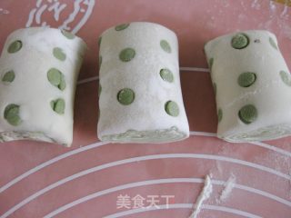 绿色波点馒头的做法步骤：12