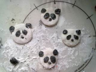 熊猫豆沙粥的做法步骤：3