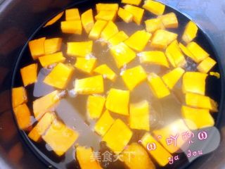 南瓜小米粥的做法步骤：2