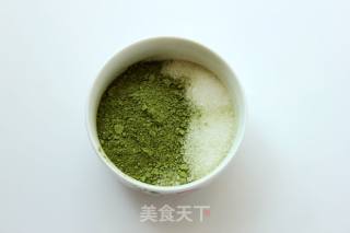 【夏日清新冷饮】绿茶冰激凌的做法步骤：2