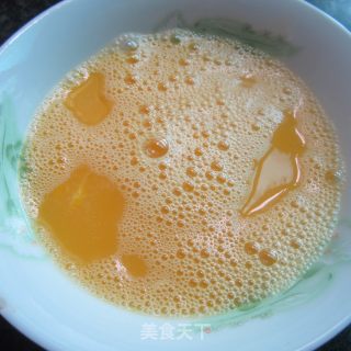 辣椒丁炒蛋的做法步骤：2