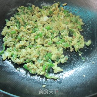 辣椒丁炒蛋的做法步骤：6