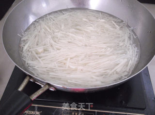 爽口凉拌土豆丝的做法步骤：3