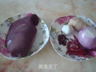 爆炒羊肝的做法步骤：1