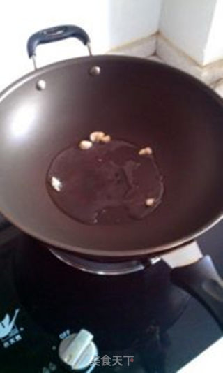 西班牙火腿肉炒豆角的做法步骤：3