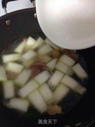 咸肉冬瓜汤的做法步骤：7
