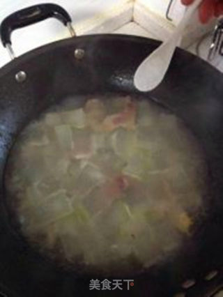 咸肉冬瓜汤的做法步骤：9