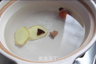 粉葛猪骨汤的做法步骤：3