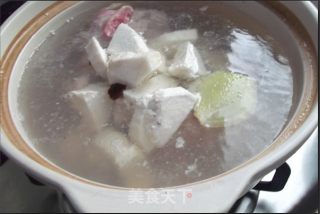 粉葛猪骨汤的做法步骤：4