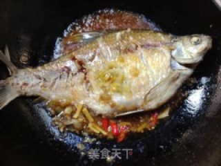 红烧武昌鱼的做法步骤：5