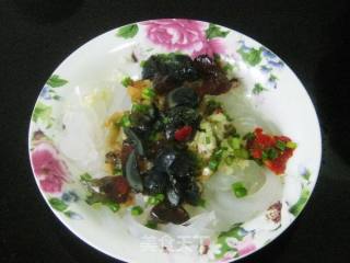 辣味皮蛋拌粉皮的做法步骤：5