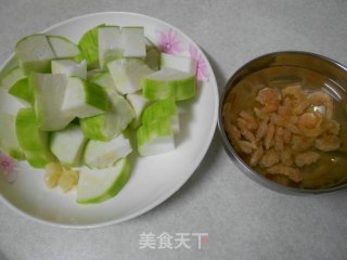 虾仁丝瓜的做法步骤：2
