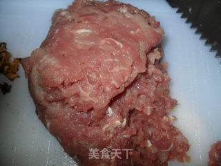 香菇肉饼汤的做法步骤：1
