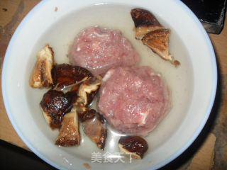 香菇肉饼汤的做法步骤：5