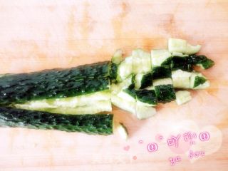 花生银耳什锦凉菜的做法步骤：2