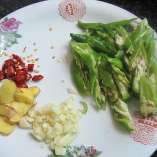 鲜辣椒炒腰花的做法步骤：7