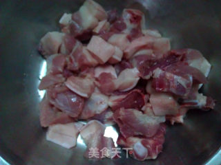 酱香红烧肉的做法步骤：1
