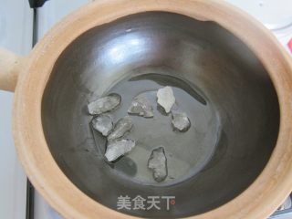 红烧迷你蛋的做法步骤：3