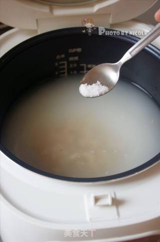 流传民间的元代宫廷食疗秘方：益肾补虚的枸杞鸡肾双麦粥的做法步骤：6