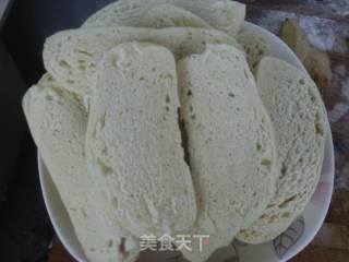 剩馒头大变身 培根豆腐乳馒头片的做法步骤：4