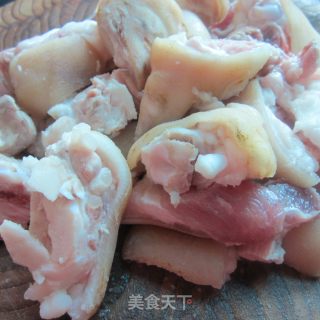 黑豆豉蒸猪蹄的做法步骤：2