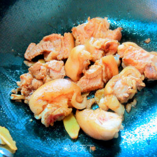 黑豆豉蒸猪蹄的做法步骤：6