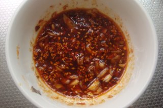 味道独特的【凉拌荆芥】的做法步骤：7