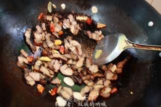 青蒜炒腊肉的做法步骤：5