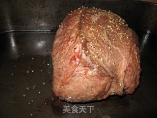 威灵顿烤牛肉——献给牛肉饕餮的终极菜肴的做法步骤：2