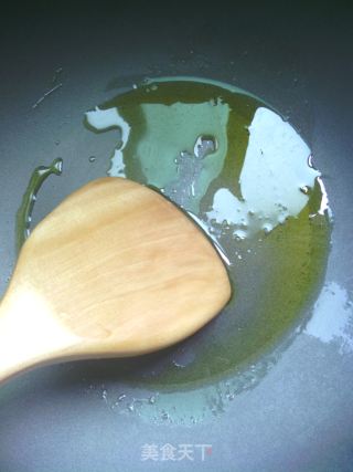家常小菜——鸡蛋炒丝瓜的做法步骤：3