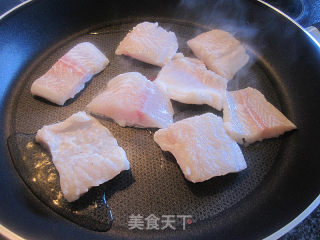 蒜香洋葱龙利鱼的做法步骤：6