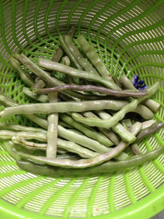 忠于原味——清炒四季豆的做法步骤：1